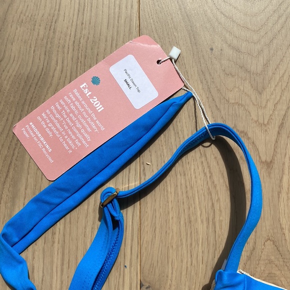 BNWT Midori Dawn bikini top - pacific - Picture 2 of 6